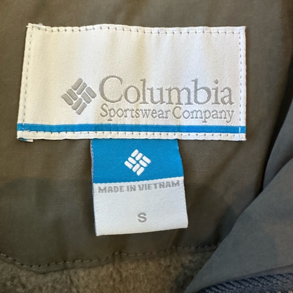 Columbia Fleece Lined Funnel Neck Jacket in Khaki - Picture 11 of 12